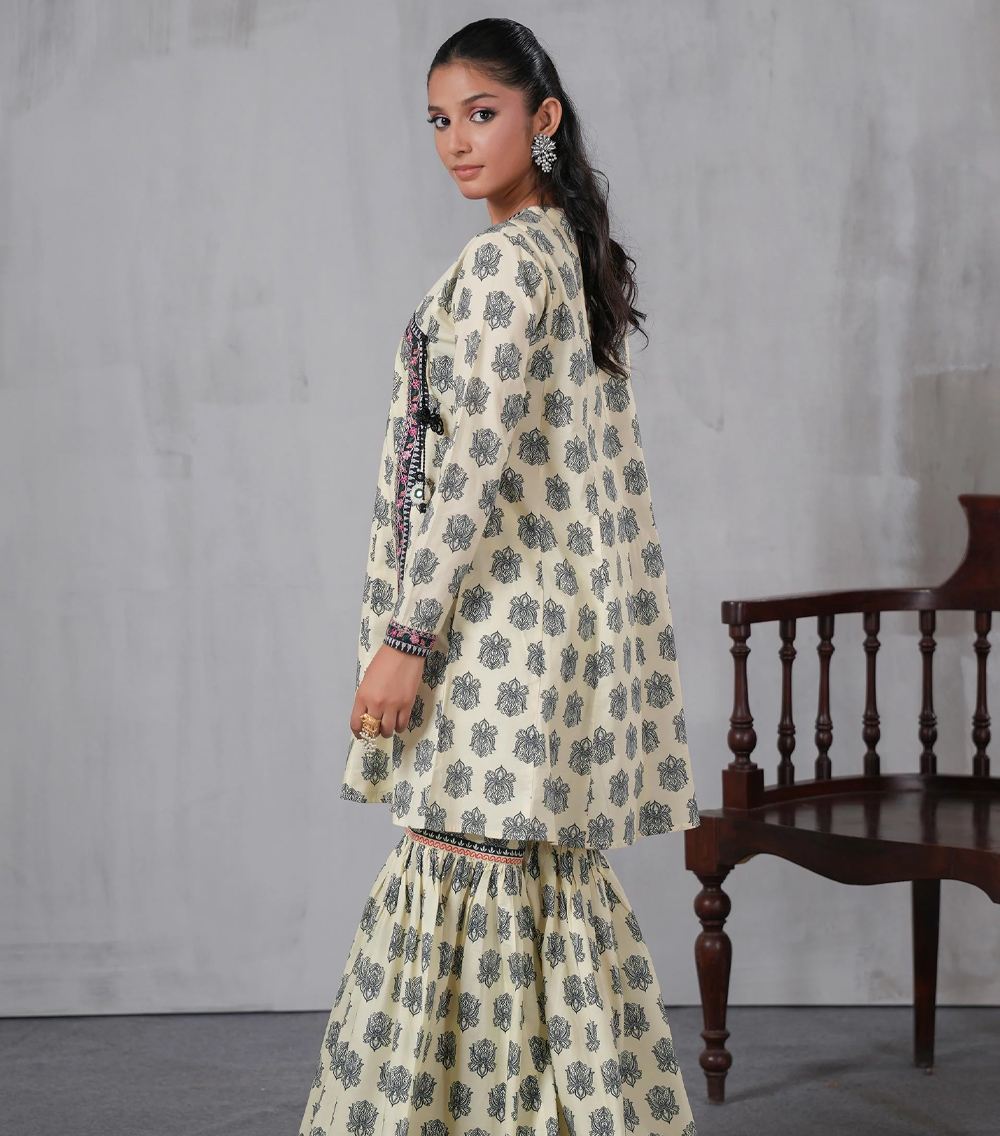 2-Piece-Cambric-Suit-(TR1211)-4 - 1world Fashion