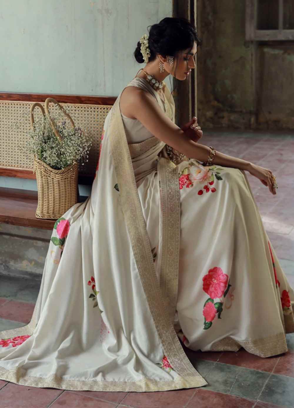 Roop (Luminous Grace) Saree - Beige & Pink - Image 2