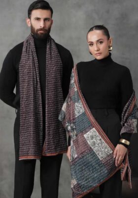 Guzarish (Request) Velvet Stole