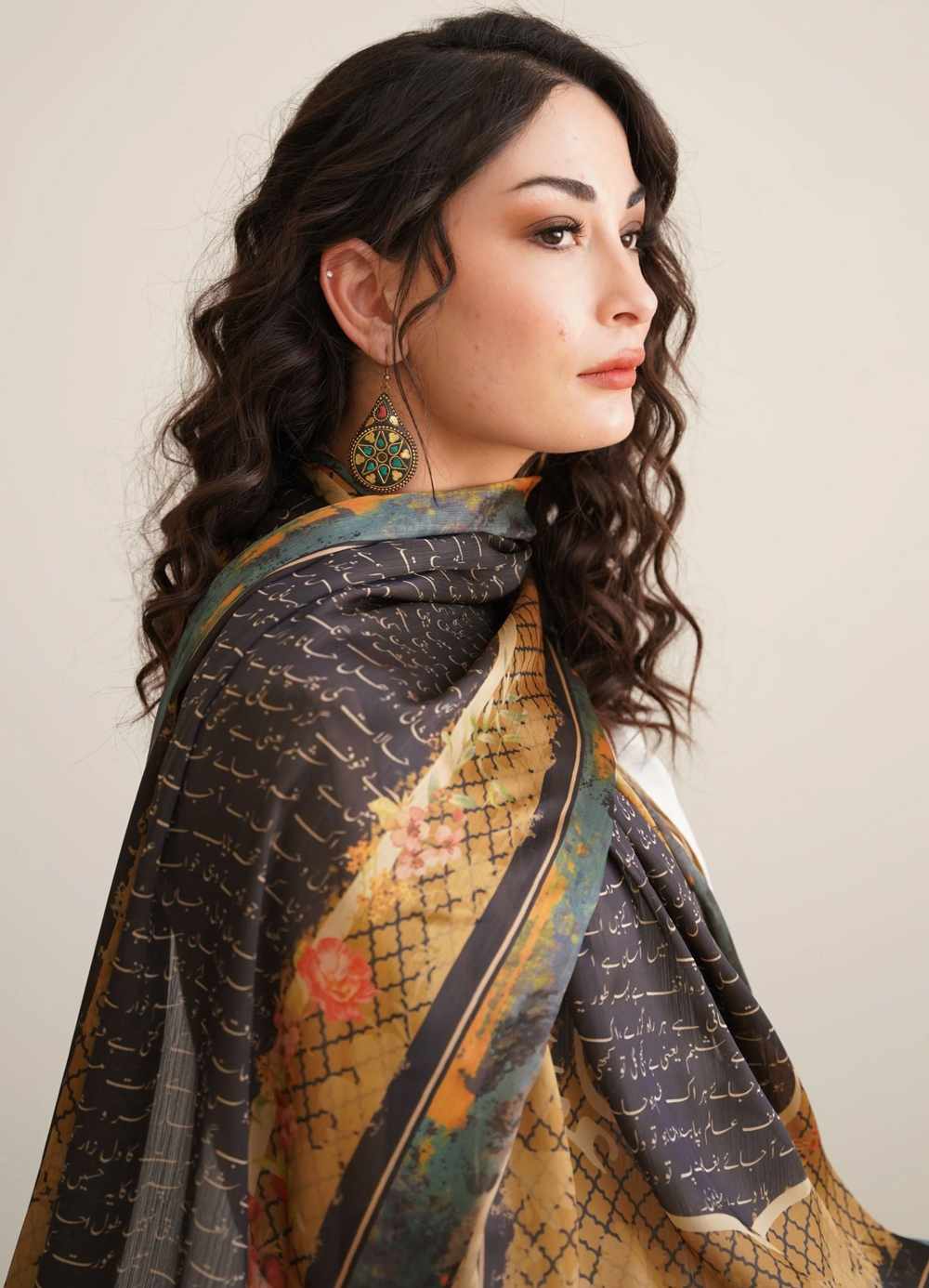 Azmat (Aura Of Excellence) Scarf