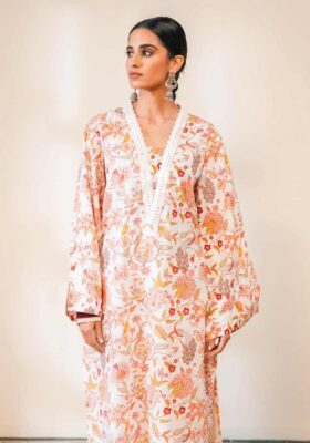 Gulnaar (Fruit Flora) Kurta - Off White & Maroon