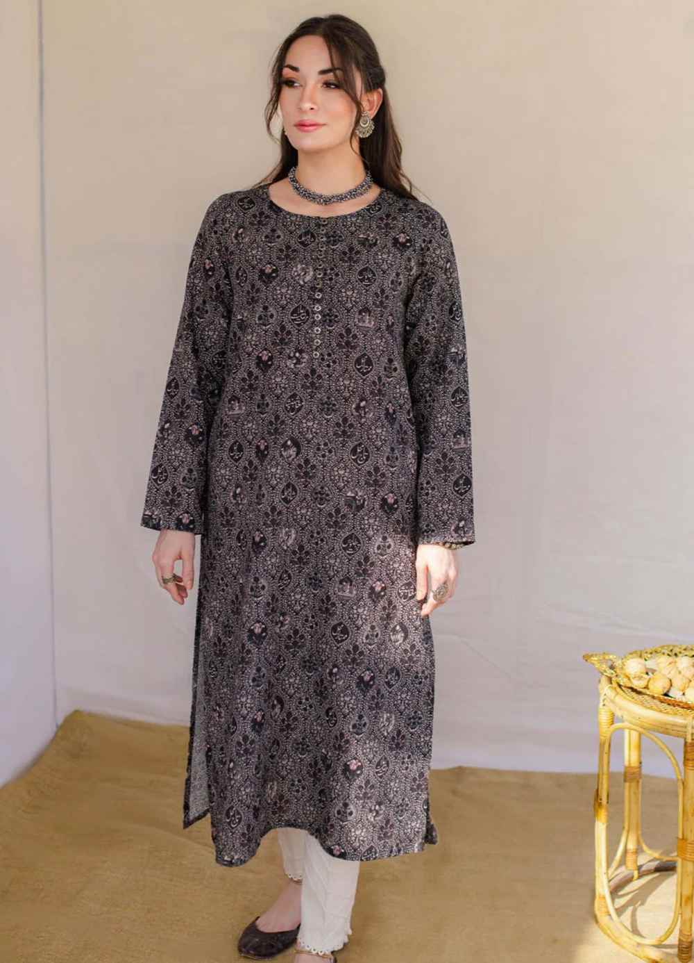Mumtaz Kurta - Black Purple