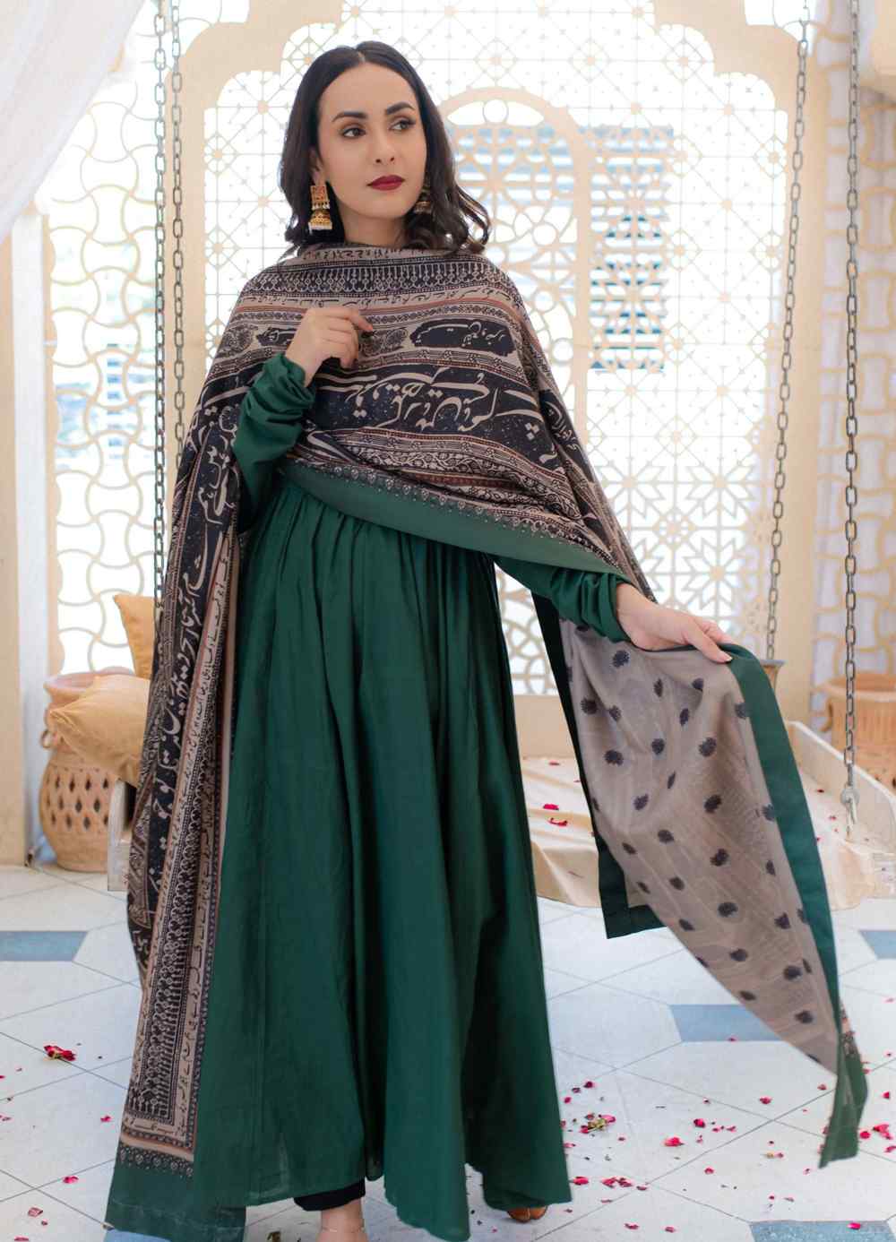 Rashk (Envious Moon) Shawl - Green & Beige