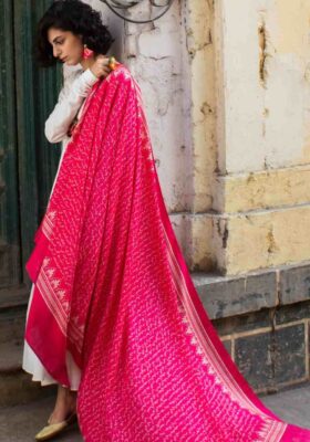 Sitaray (Beyond The Stars) - Pink Odhni