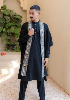 Zamana (Era Of Dreams) Cape - Black and Olive Green