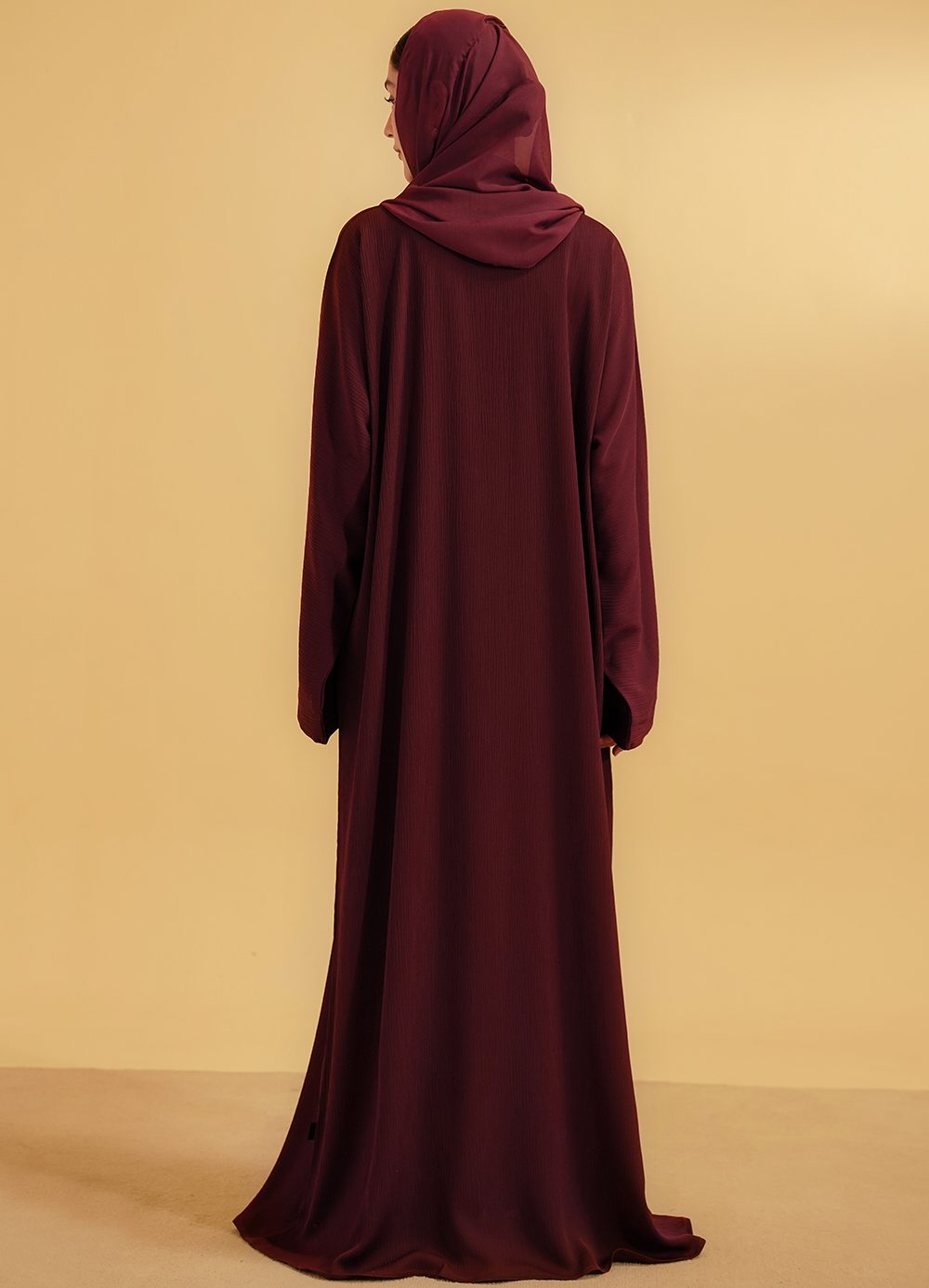 Textured Abaya Set - Maroon - Image 2