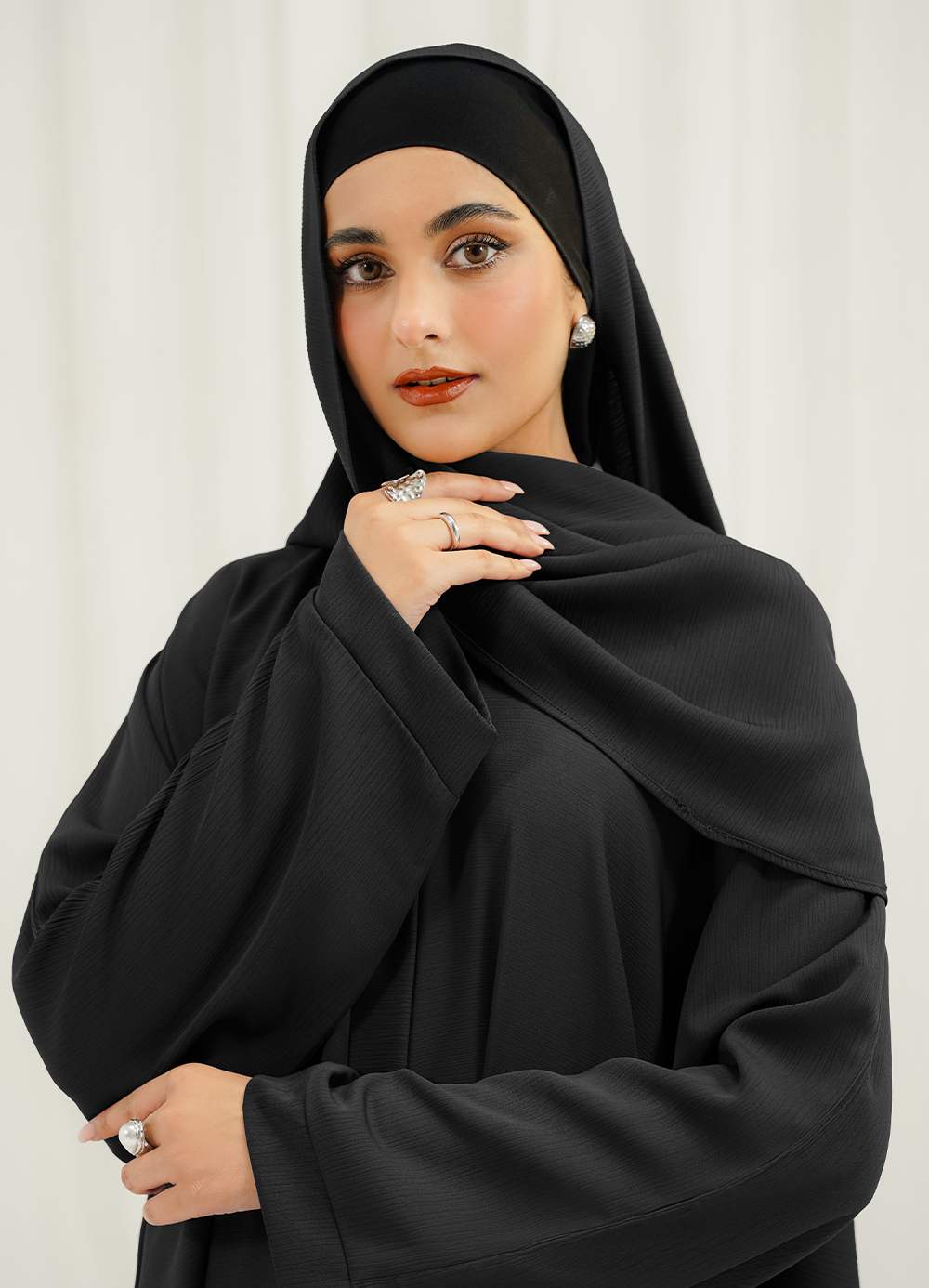 Misk Abaya Set - Buttoned Up - Image 4